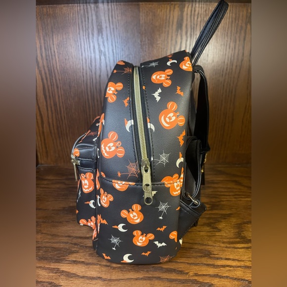 LOUNGEFLY DISNEY MICKEY MOUSE PUMPKIN MINI BACKPACK - Picture 3 of 7